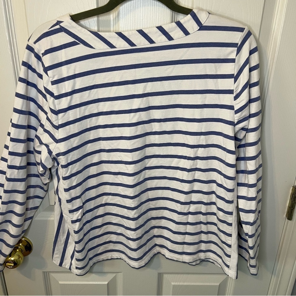 J. Jill White and Blue Boxy Blouse with Three-Quarter Sleeves - Picture 4 of 5